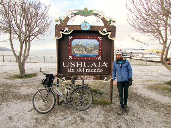 Alaska - Ushuaia en bici: pedaleando y ayudando