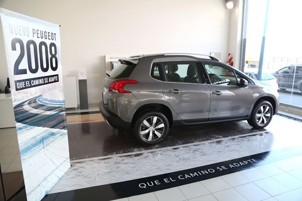 Peugeot presenta 2008, una nueva experiencia 
