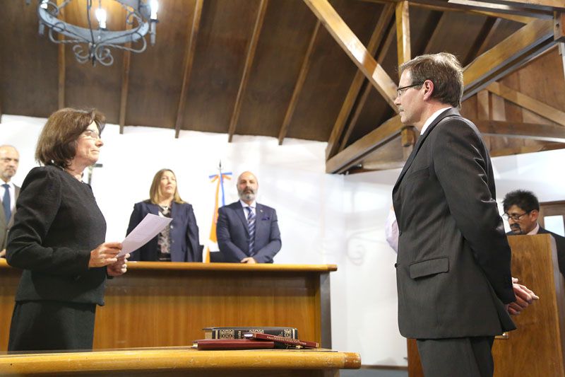 Autocrítica judicial en la jura de dos nuevos jueces en Ushuaia