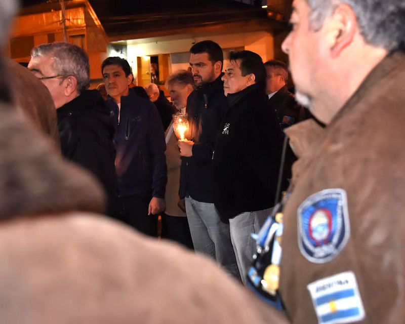 El intendente Vuoto y funcionarios marcharon por Malvinas