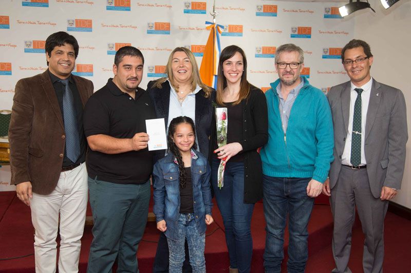 Gobierno comenzó a regularizar la entrega de la libreta de matrimonio