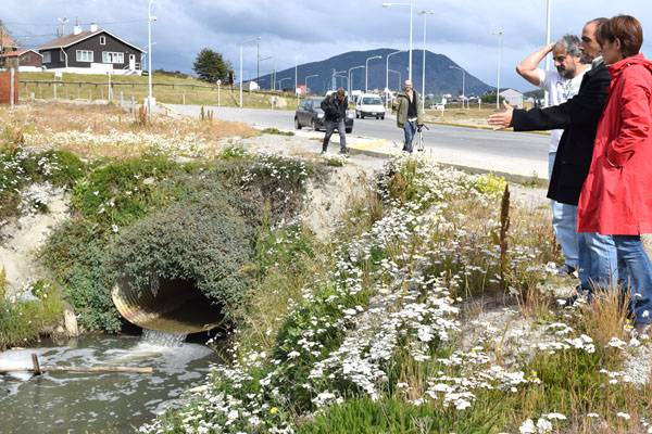 Recorrieron Bahía Encerrada antes del saneamiento