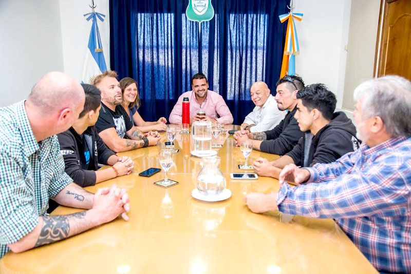 Vuoto recibió a referentes de kick boxing 