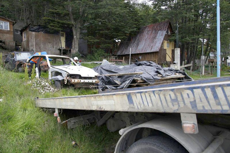 Continúa la remoción de chatarra con la creciente colaboración de vecinos