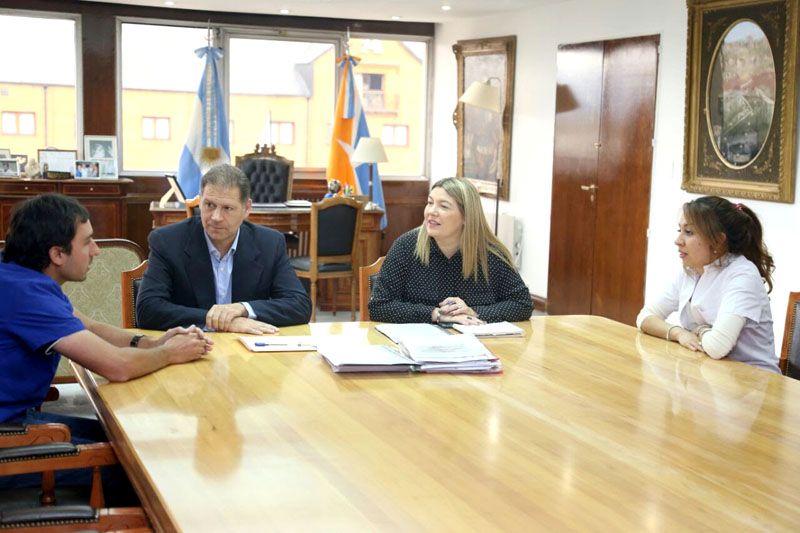 La Gobernadora recibió en Casa de Gobierno a bioquímicos fueguinos