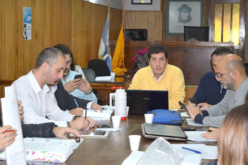 La excepción a la cartelería del Hard Rock obtuvo dictamen negativo en comisión