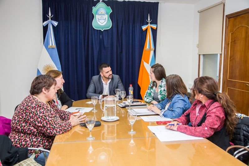 Vuoto comprometió su acompañamiento a las actividades del Colegio de Trabajadores Sociales