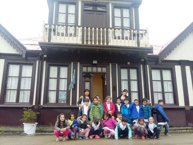 Alumnos de la Escuela Nº1 visitaron la Casa Beban y el Museo de la ciudad