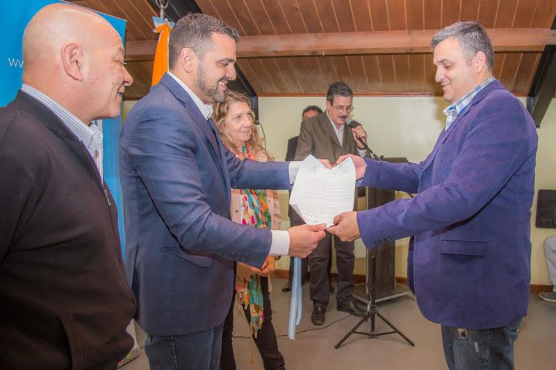 Entregaron decreto de tierras a la Mutual del Personal de Seguridad