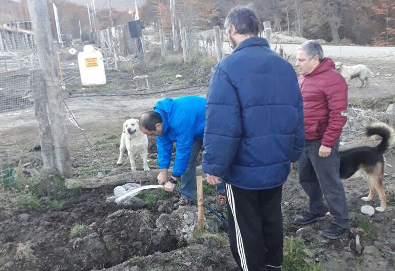 Más de un millar de vecinos ya cuentan con agua potable por red  