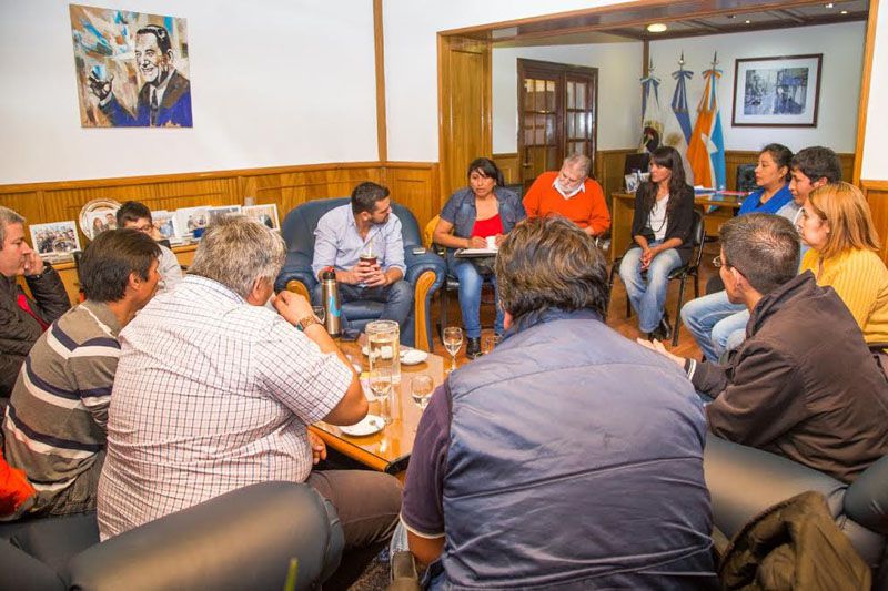 El Intendente se reunió con la nueva comisión vecinal del barrio Kaupén 