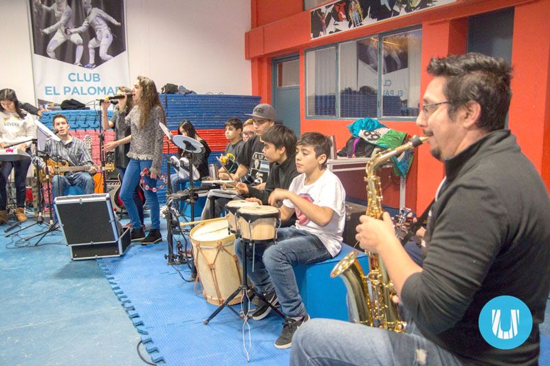 Jóvenes de Ushuaia expusieron sus actividades en el CEPLA