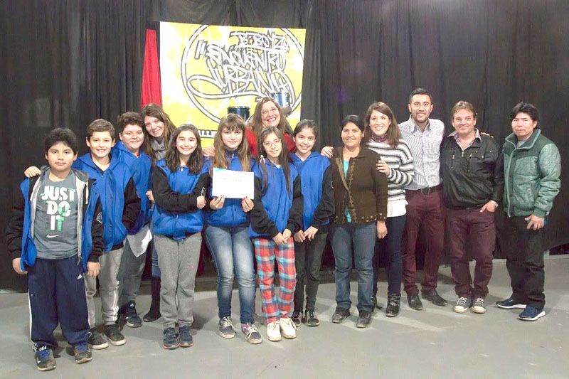 Instituciones educativas fueron premiadas por sus stands en la Fiesta Nacional de la Noche Más Larga