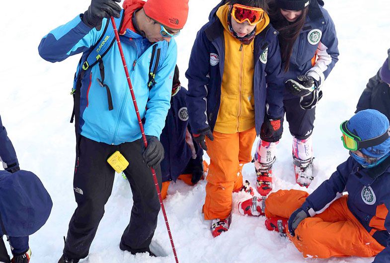 Clínica de Seguridad y Snowboard en Cerro Castor