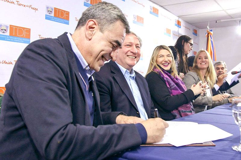 El Laboratorio Del Fin Del Mundo y Bristol Myers firmaron acuerdo