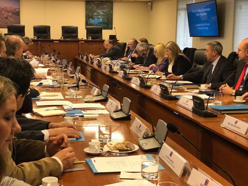 Bertone participó de un Foro Internacional que se realiza Chile