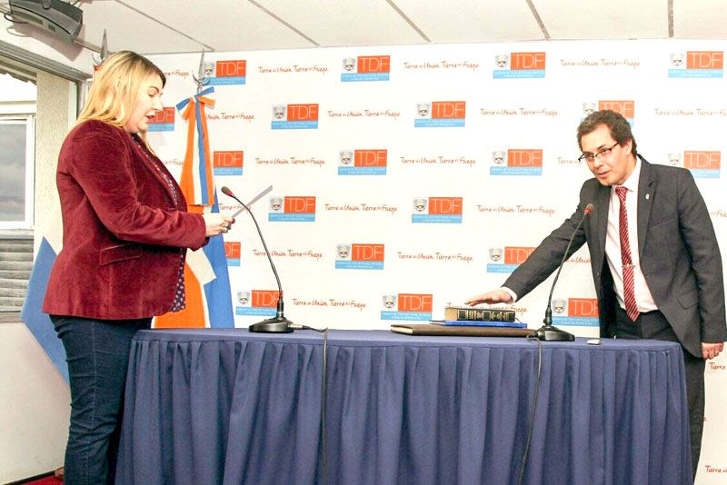 Ledesma asumió en la DPE y Bertone le pidió que “alumbre los pozos”