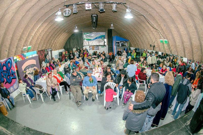 Vuoto acompañó el festejo de los jubilados en su día 
