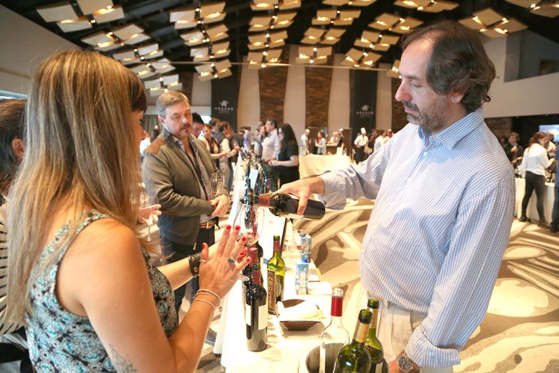 Las mejores bodegas del país estuvieron presentes en la feria “Vinos al Sur Ushuaia 2017”