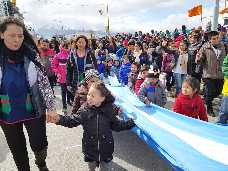 Ushuaia volvió a festejar con el tradicional desfile