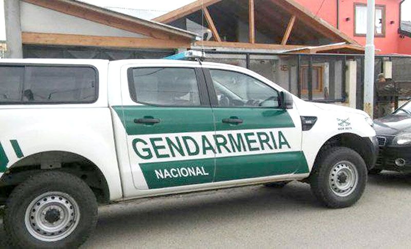 Detienen a dos hombres y a una mujer en una causa por drogas