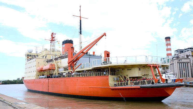 El Rompehielos ARA “Almirante Irizar” zarpó rumbo a la Antártida