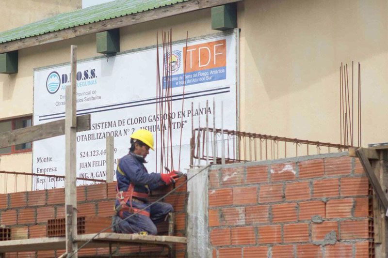 Agua y saneamiento: Avanzan las obras que la DPOSS realiza en Ushuaia