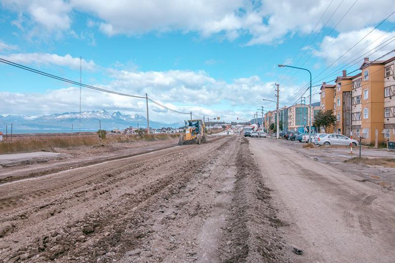 Avanzan los trabajos de repavimentación en Hipólito Yrigoyen