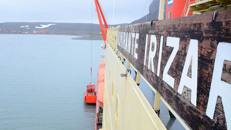 El rompehielos “Almirante Irízar” llegó a la base Carlini