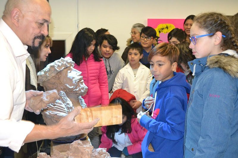 El escultor Carlos Moreyra presentó su trabajo en el Centro ‘Nueva Argentina’