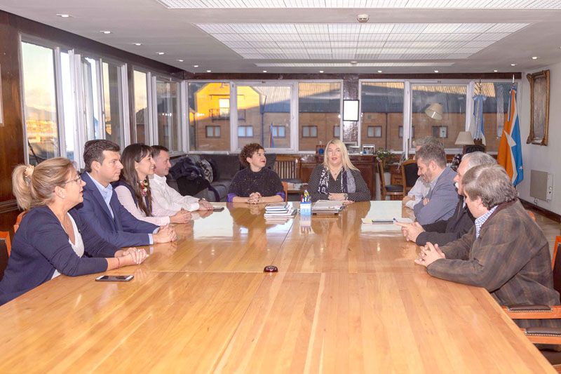Firmaron un convenio para avanzar en la modernización del Estado