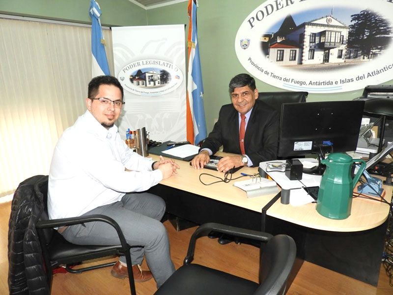 Arcando se reunió con el Coordinador de la Universidad Siglo 21