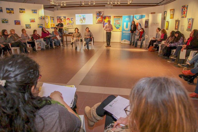 La Secretaría de la Mujer capacita a emprendedoras