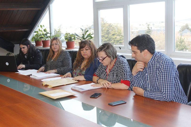 Tres ofertas para construir la plaza Favaloro