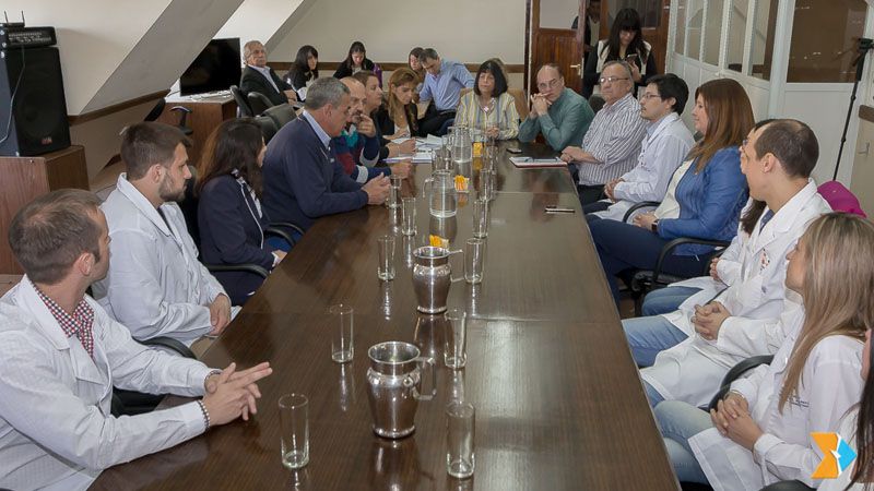 Autoridades del Laboratorio del Fin del Mundo visitaron el Parlamento