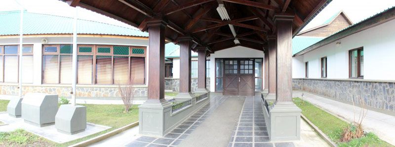 Provocó importantes daños a un rodado y fue aprehendido