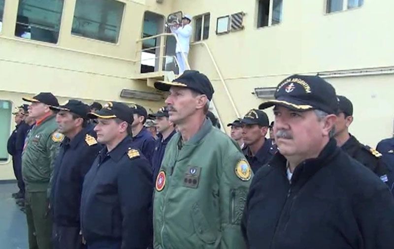 Los tripulantes del rompehielos Almirante Irizar rindieron homenaje al ARA San Juan