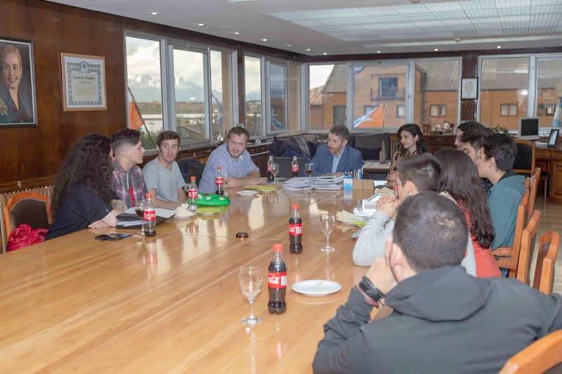 Jóvenes solicitaron realizar encuentro patagónico de Centros de Estudiantes