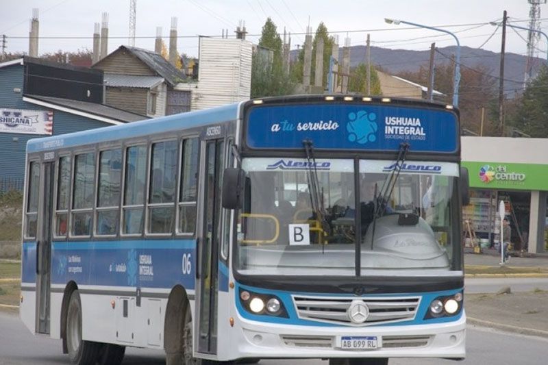 Elevan subsidio a colectivos para absorber quita nacional