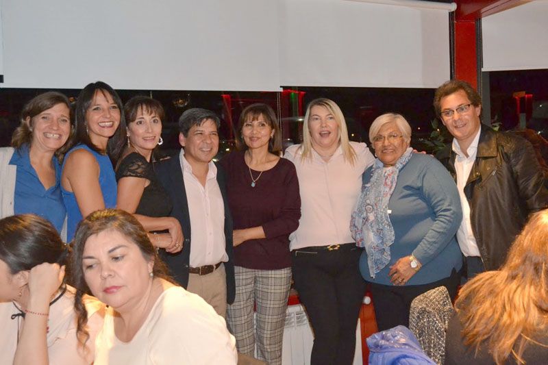 Pino agasajó a vecinas de Ushuaia