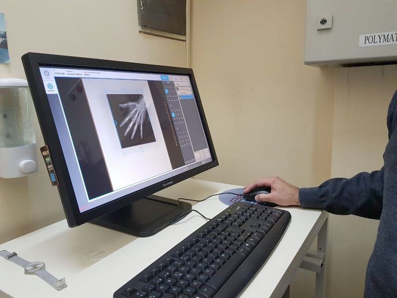 El sistema público ya cuenta con el 100% del equipamiento digital