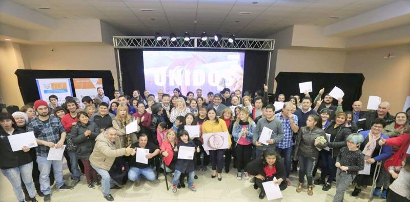 Bertone entregó ayuda a emprendedores de Tolhuin y Río Grande