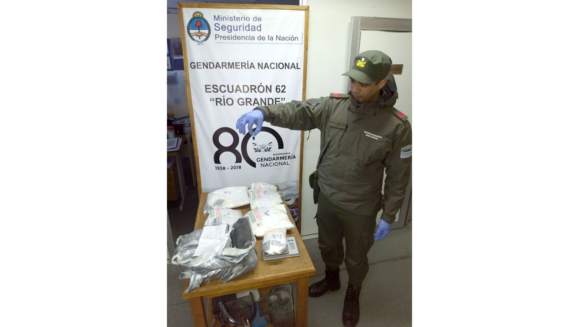 Aduana reprochó el protagonismo de Gendarmería