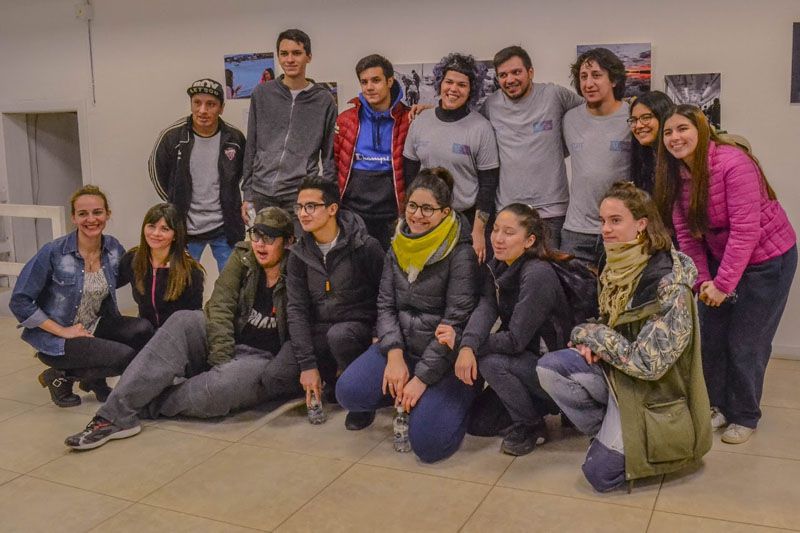 Estudiantes presentan sus fotografías en el Centro ‘Nueva Argentina’