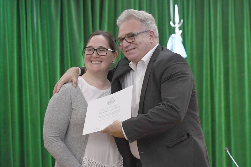 La experiencia de la Terapia Asistida con Perros del Municipio pasó por el Senado