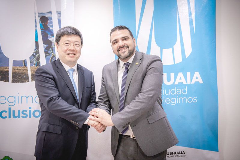 Vuoto recibió al embajador de China