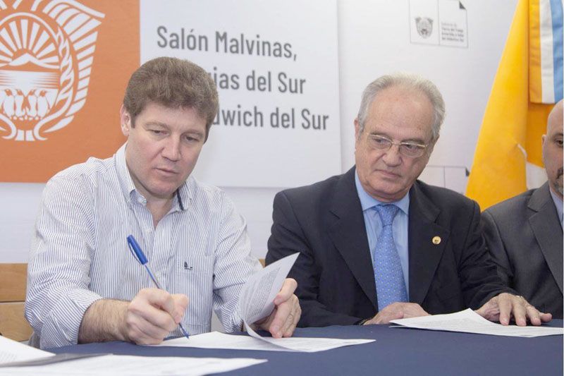 El Gobierno establece lazos con la UBA para que realice una auditoría