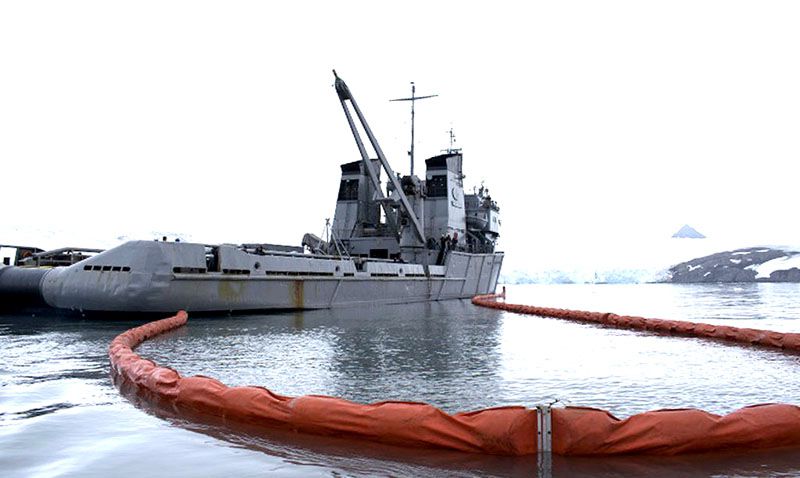 El aviso ARA “Islas Malvinas” comenzó la tercera etapa de la Patrulla Antártica Naval Combinada