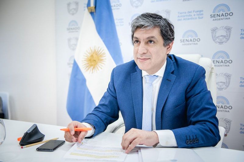 Es ley el traspaso de tierras a la UNTDF