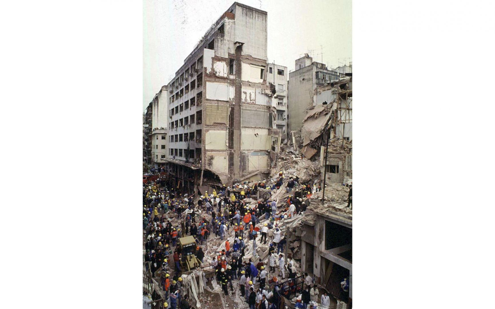 La Argentina y EEUU acordaron pedir ante la OEA que se reactiven las alertas rojas contra iraníes acusados por el atentado a la amia